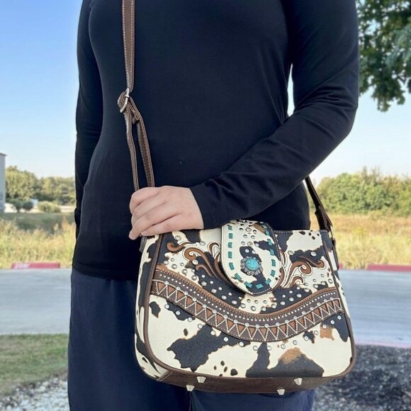 Western Cow Print Purse for Women - Brown Cowhide Crossbody with Conceal Carry - Picture 3 of 8